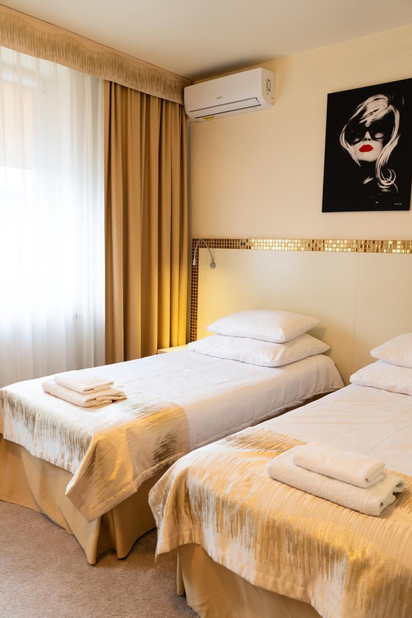 Hotel Court Wellness&Spa Kędzierzyn-Koźle Εξωτερικό φωτογραφία