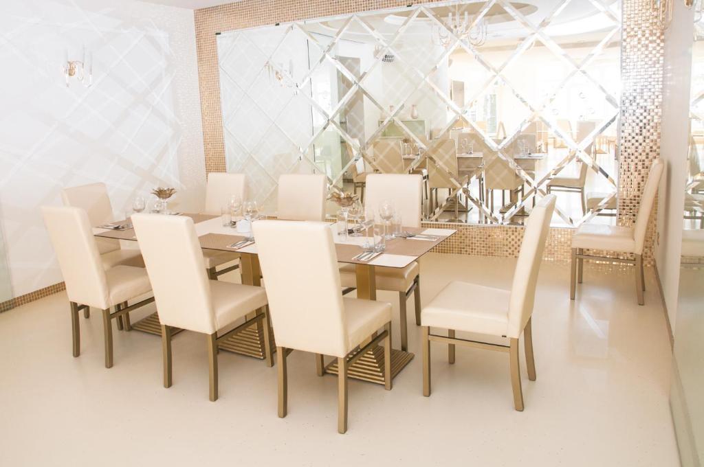Hotel Court Wellness&Spa Kędzierzyn-Koźle Εξωτερικό φωτογραφία
